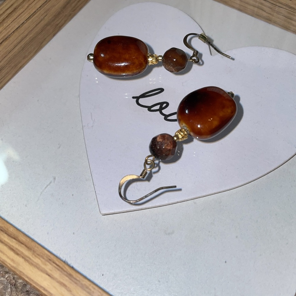 🌻 Earrings Brown Bakelite brownstone pierced earrings Beautiful Vintage pair